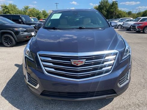 Used 2019 Cadillac XT5 Luxury image 2