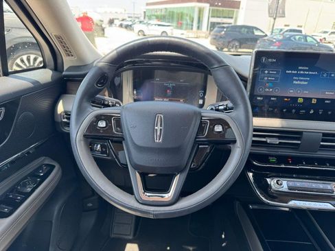 Used 2023 Lincoln Corsair Reserve w/ Equipment Group 201A AWD/4WD image 10