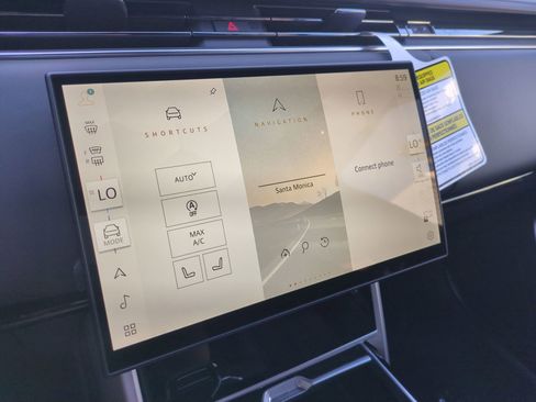 New 2026 Land Rover Range Rover SE image 19