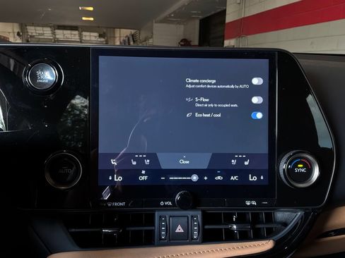 Used 2025 Lexus NX 250 FWD w/ Accessory Package (K3) image 34