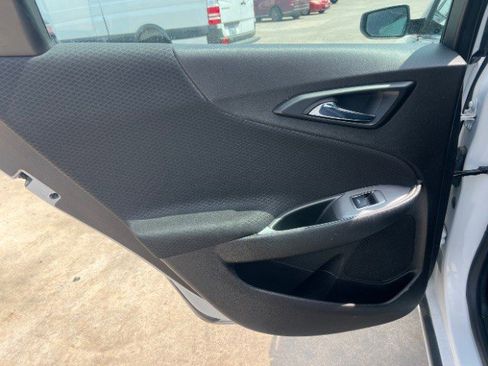 Used 2023 Chevrolet Malibu LT FWD image 16
