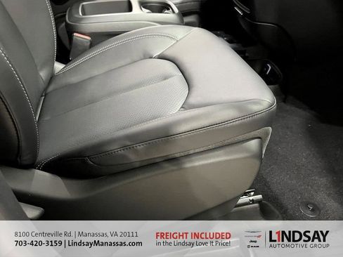 New 2026 Chrysler Voyager LX image 32