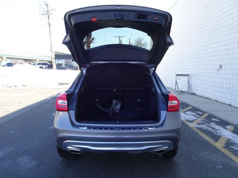 Used 2017 Mercedes-Benz GLA 250 4MATIC image 8