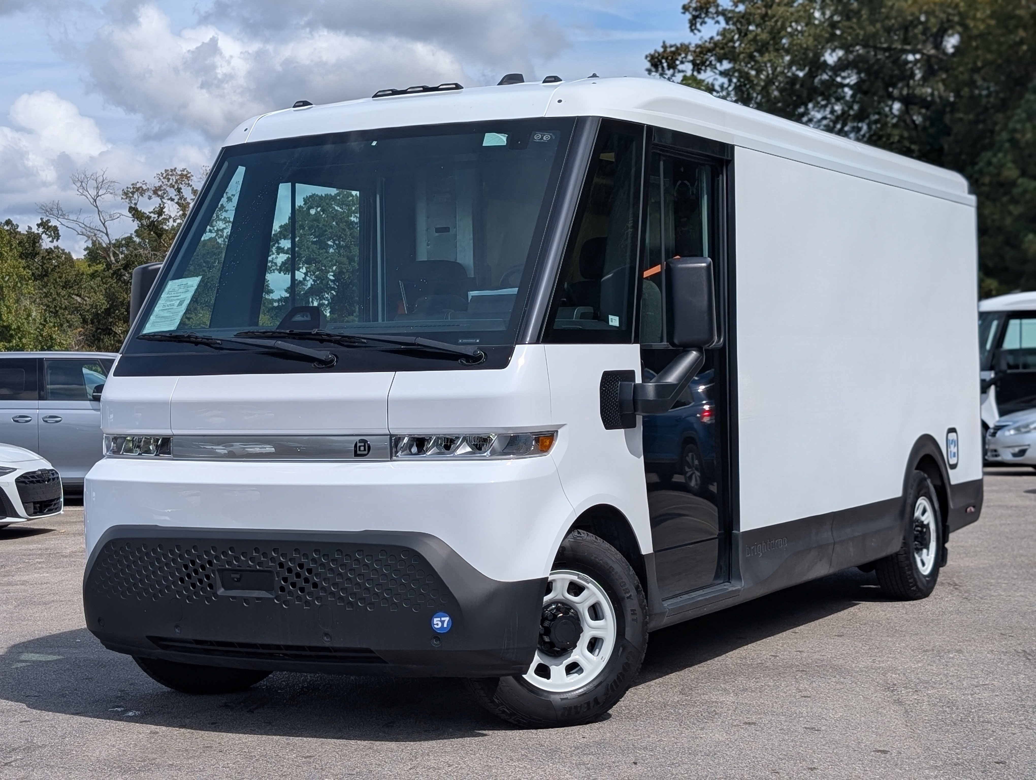 Used 2024 Chevrolet Brightdrop 600 w/ Commercial Equipment Package AWD/4WD image 4