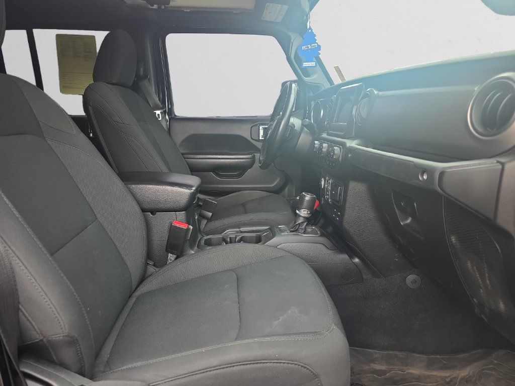 Used 2021 Jeep Gladiator Sport AWD/4WD image 17