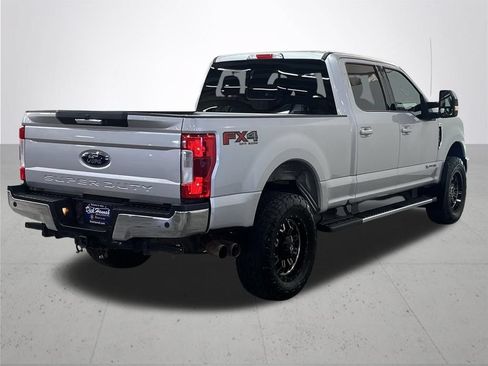 Used 2017 Ford F350 Lariat w/ Lariat Value Package AWD/4WD image 10