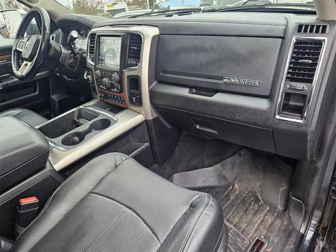Used 2018 RAM 2500 Laramie image 40