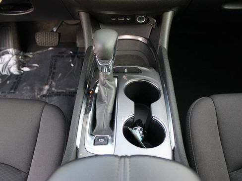 Used 2023 Chevrolet Malibu LT FWD image 21