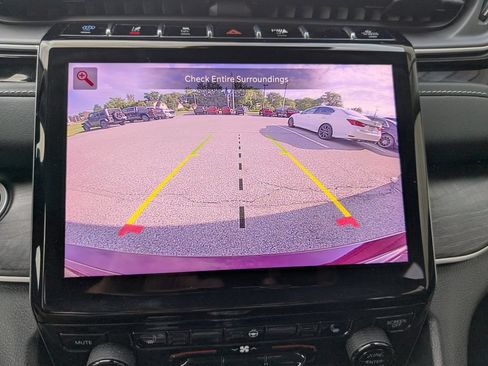 Used 2023 Jeep Grand Cherokee 4WD 4xe image 13