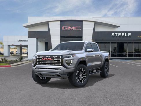 New 2026 GMC Canyon Denali image 8