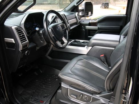 Used 2017 Ford F250 Platinum w/ Platinum Ultimate Package image 23