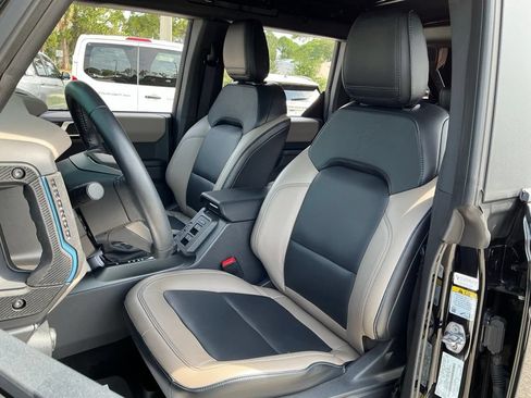 Used 2024 Ford Bronco Wildtrak AWD/4WD image 33