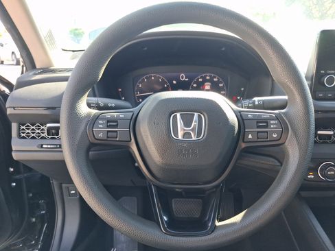 Used 2023 Honda Accord EX image 12