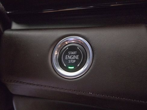 Used 2023 Cadillac Escalade V w/ LPO, ONYX Package image 30