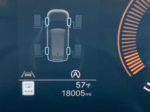 Used 2025 Hyundai Santa Fe SEL image 42