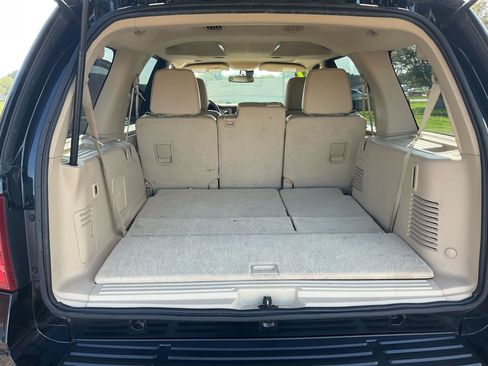 Used 2017 Ford Expedition Limited w/ Equipment Group 301A AWD/4WD image 25