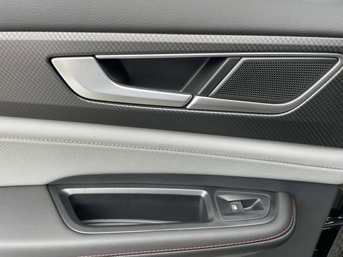 New 2026 Volkswagen Atlas Peak Edition AWD/4WD image 16