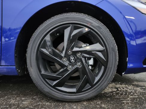 New 2026 Hyundai Elantra SEL Sport FWD image 19