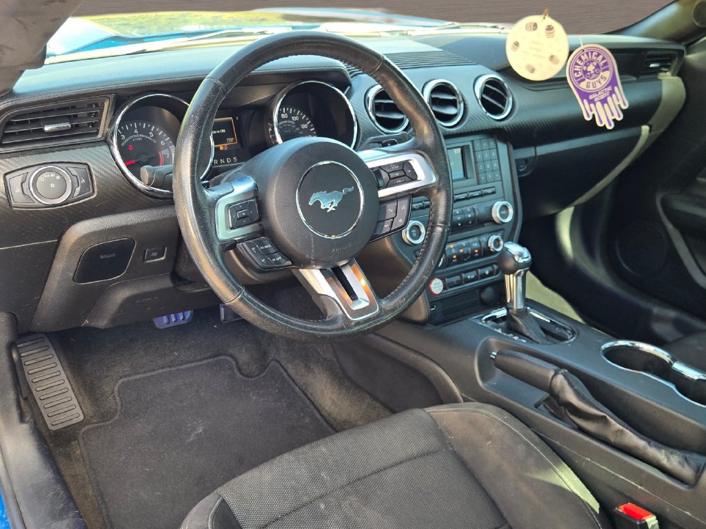 Used 2017 Ford Mustang Coupe RWD image 16