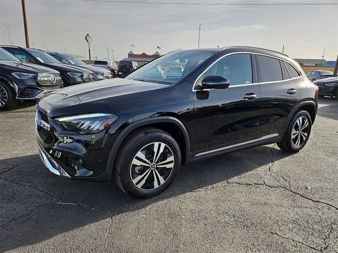 Certified 2025 Mercedes-Benz GLA 250 image 2