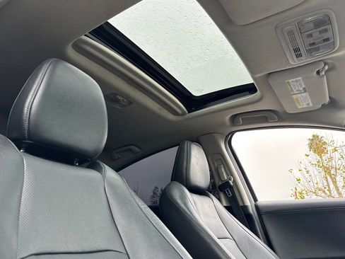 Used 2019 Honda HR-V Touring image 15