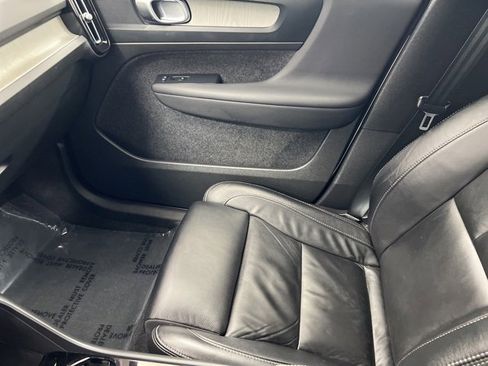 Used 2023 Volvo XC40 B5 Plus w/ Driver Assist Package image 20