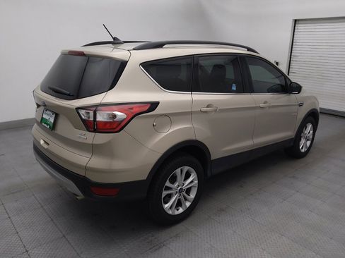 Used 2018 Ford Escape SE w/ SE Sync 3 Package FWD image 10