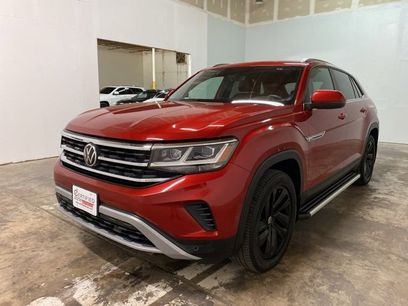 Used 2022 Volkswagen Atlas Cross Sport SE w/ Panoramic Sunroof Package
