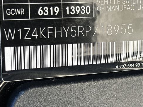 Used 2024 Mercedes-Benz Sprinter 2500 image 24