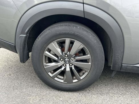 Used 2022 Nissan Pathfinder SV w/ SV Premium Package image 8