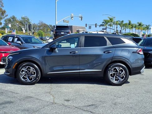 Certified 2023 Kia Sportage LX FWD image 2