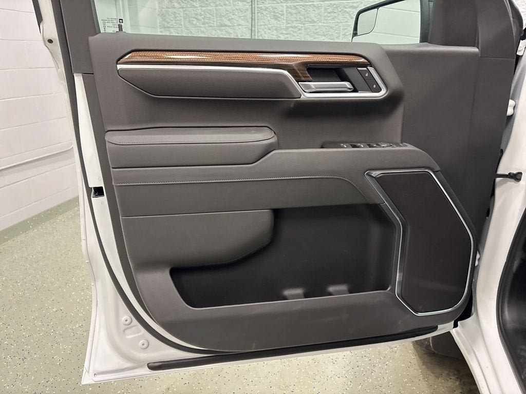 New 2026 Chevrolet Silverado 1500 RST AWD/4WD image 13