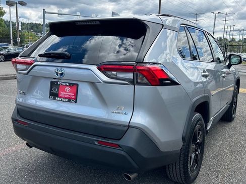 Certified 2020 Toyota RAV4 LE w/ All Weather Liner Package AWD/4WD image 5