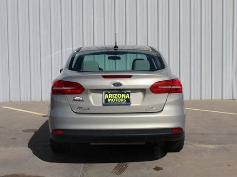 Used 2016 Ford Focus SE image 6
