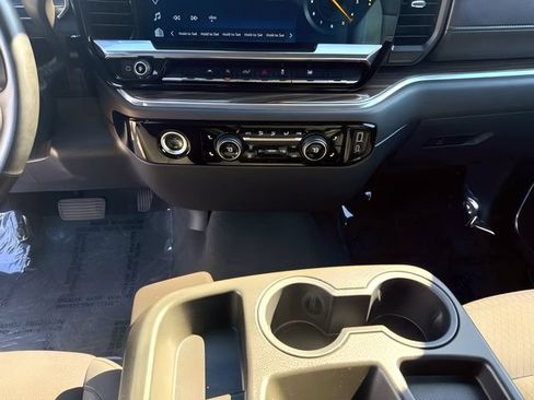Used 2023 Chevrolet Silverado 1500 LT AWD/4WD image 22