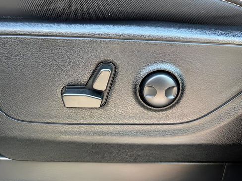 Used 2022 RAM 1500 Big Horn AWD/4WD image 13