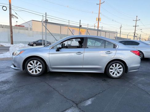 Used 2017 Subaru Legacy 2.5i Premium image 3