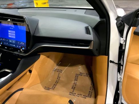 Certified 2023 Lexus RZ 450e Premium image 19