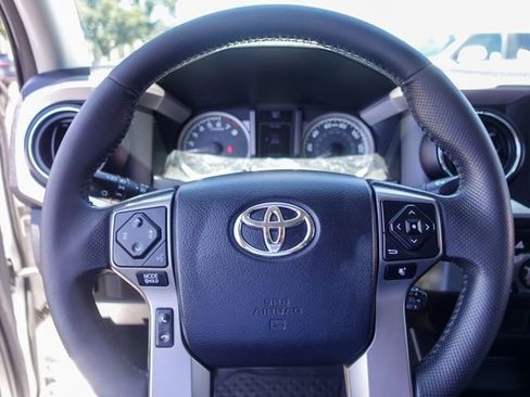 Certified 2017 Toyota Tacoma SR5 w/ Tow Package RWD image 15
