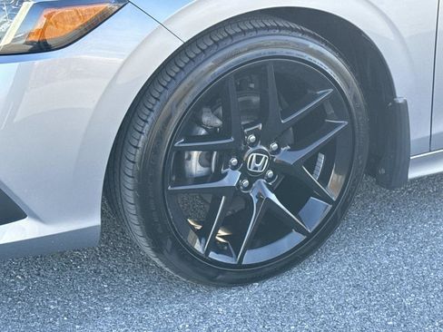 Used 2023 Honda Civic Sport image 28