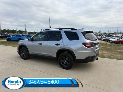 New 2026 Honda Pilot TrailSport image 4