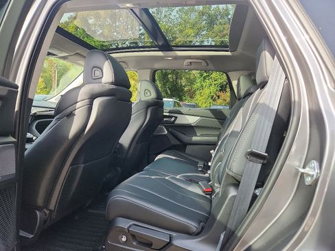 Certified 2025 Acura MDX SH-AWD w/ Technology Package image 8