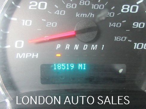 Used 2025 GMC Savana 2500 w/ Driver Convenience Package RWD image 9
