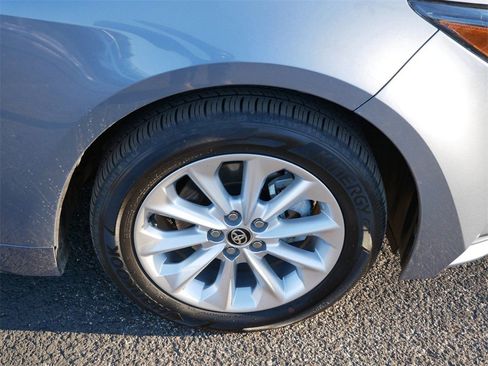 Used 2022 Toyota Corolla XLE image 7