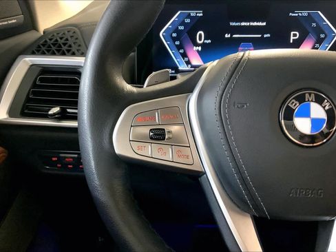 Used 2023 BMW X7 xDrive40i w/ Premium Package image 24