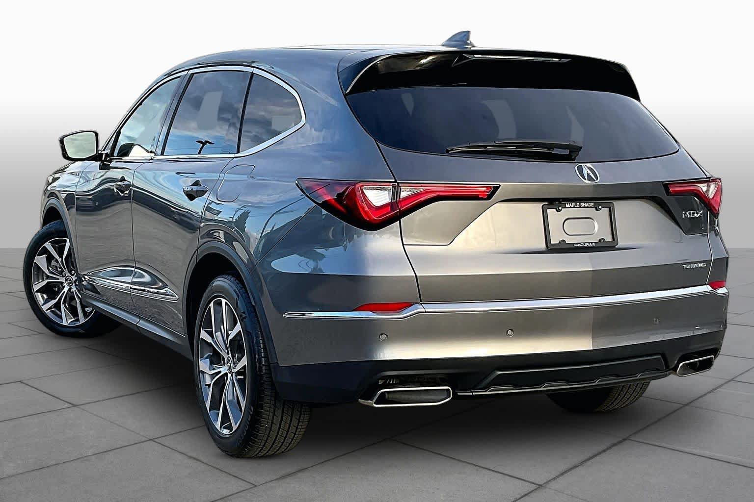Used 2024 Acura MDX w/ Technology Package AWD/4WD image 12