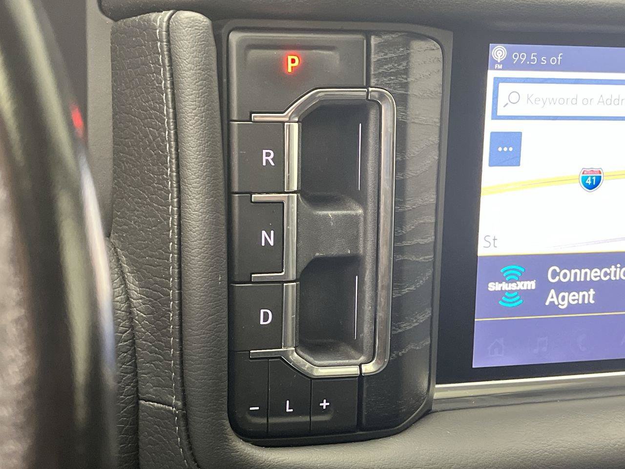Certified 2021 GMC Yukon Denali w/ Denali Premium Package AWD/4WD image 28