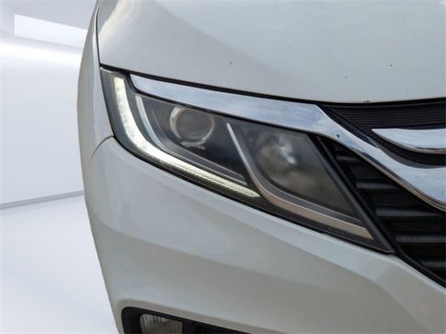Used 2018 Honda Odyssey EX-L image 10