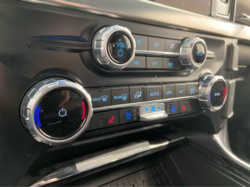 Used 2023 Ford F150 Lariat w/ Equipment Group 502A High image 32