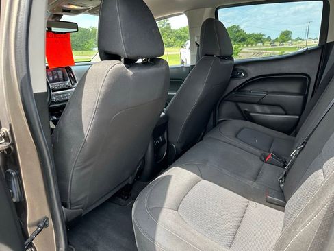 Used 2016 Chevrolet Colorado LT w/ LT Convenience Package RWD image 13